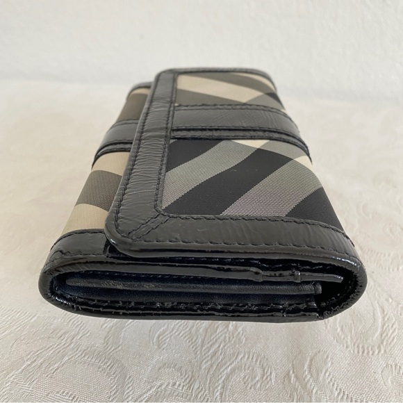 Burberry check wallet - Picture 5 of 13